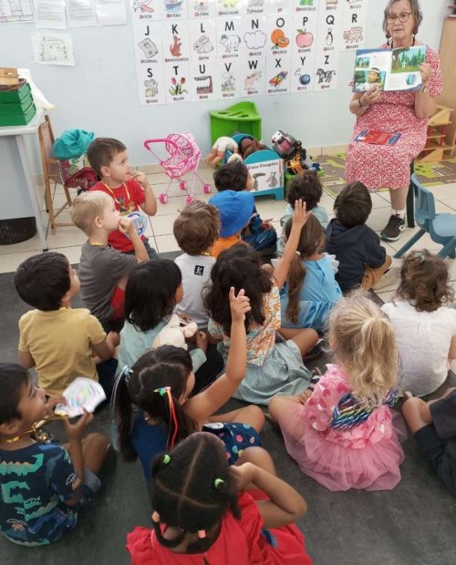 Cette photo Contes danielle.jpg, a été réduite de 30.58 % le Mercredi 03 Décembre 2025 à 09:12 par Emjysoft Photo Réducteur v6.0 à télécharger sur https://www.emjysoft.com/